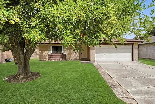 2042 Bridge Cross Ln Photo 1
