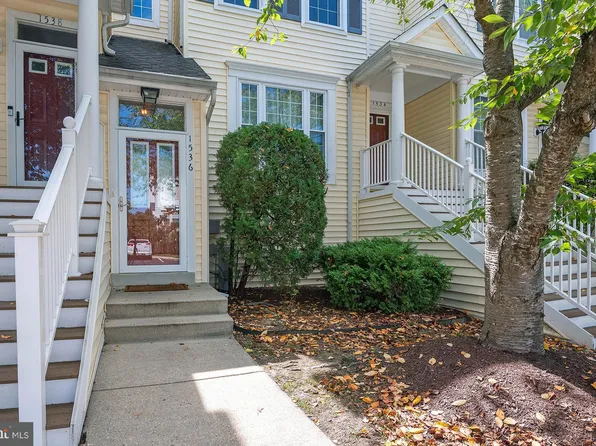 1536 Danewood Ct, Crofton, MD 21114