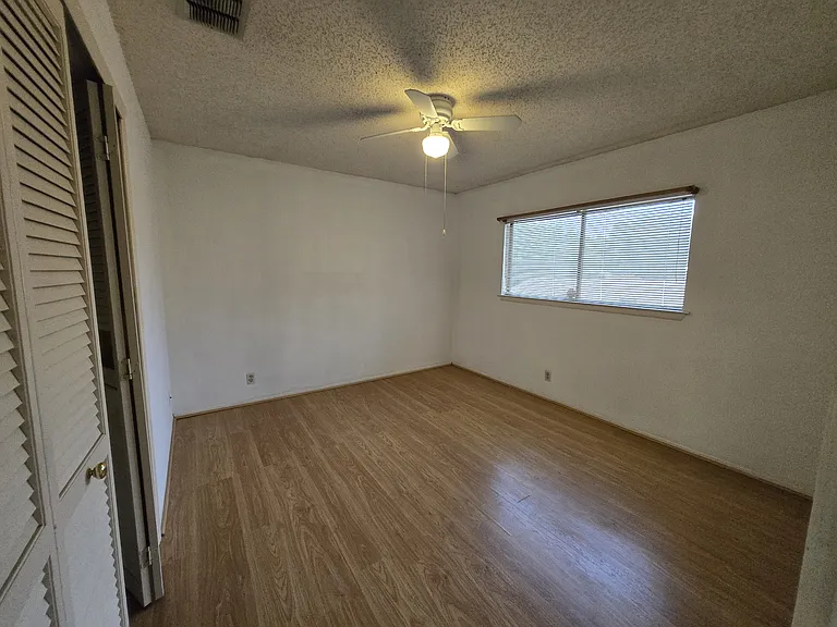 3502 McCormick St — Photo 27