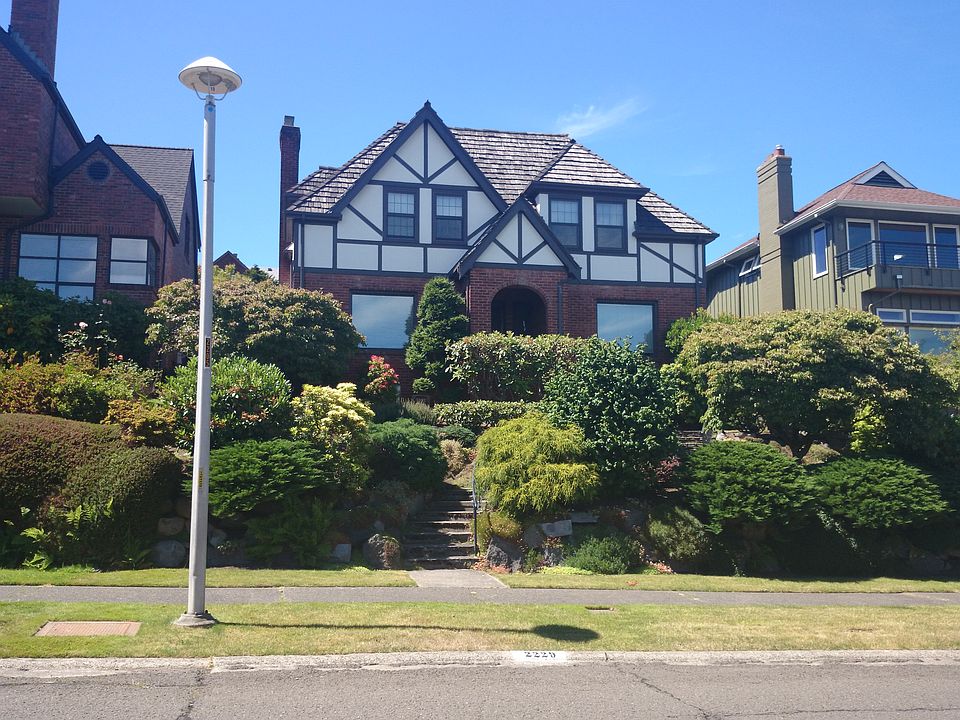 1st image of 2229 Viewmont Way W