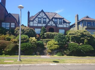 2229 Viewmont Way W, Seattle, WA 98199