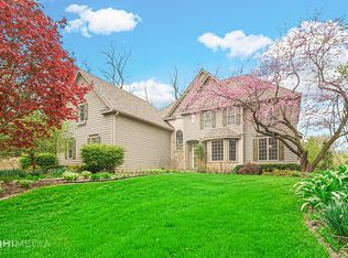 905 Crabapple Ln, Valparaiso, IN 46383