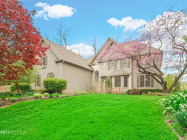 905 Crabapple Ln, Valparaiso, IN 46383