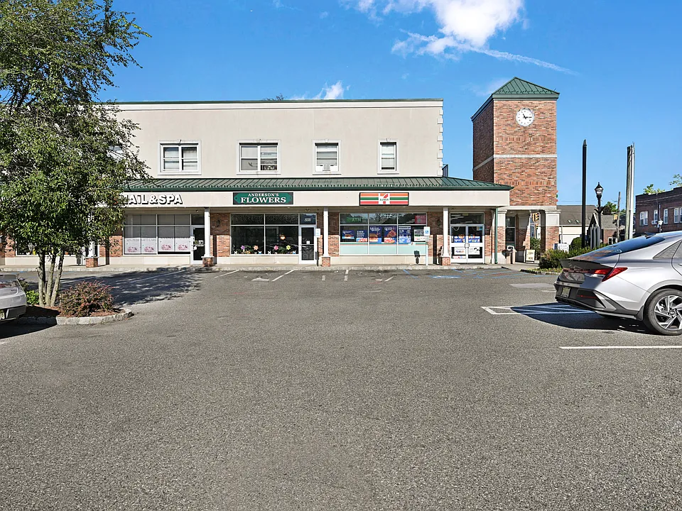 287 Bloomfield Ave #2