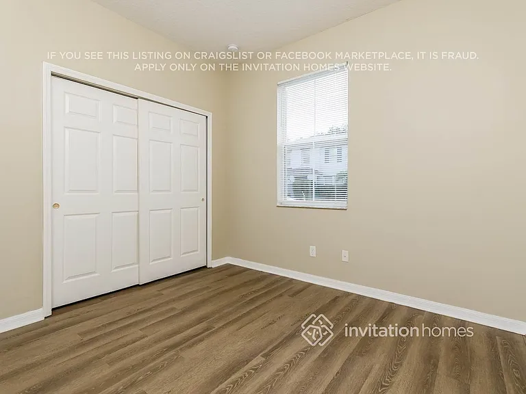 240 Andover Dr — Photo 11