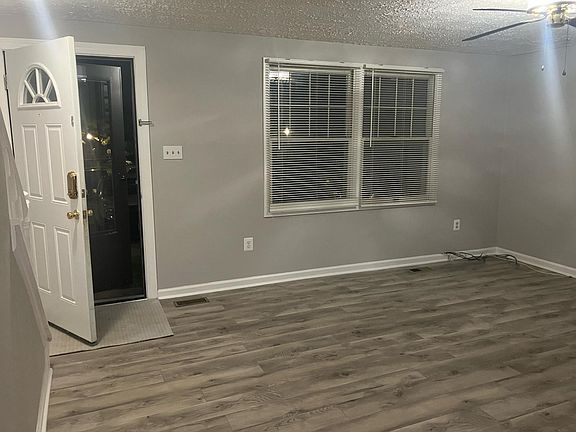 3rd image of 9203 Redbridge Ct