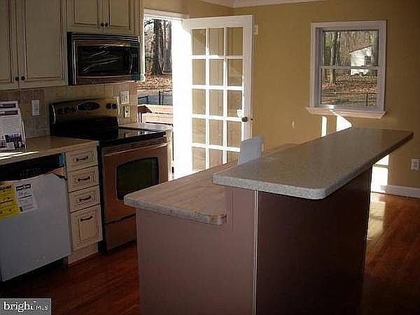 2nd image of 4708 Holly Ave