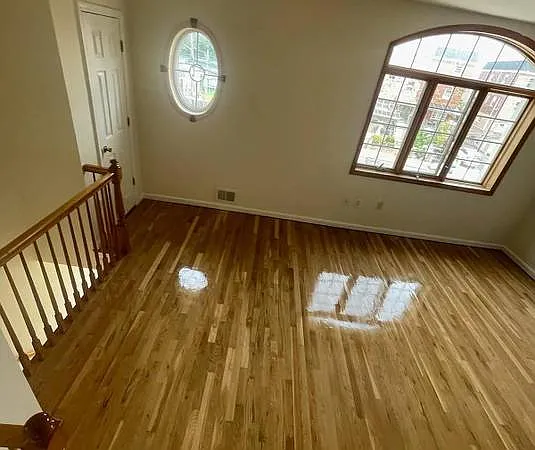 3102 Harding Ave — Photo 6