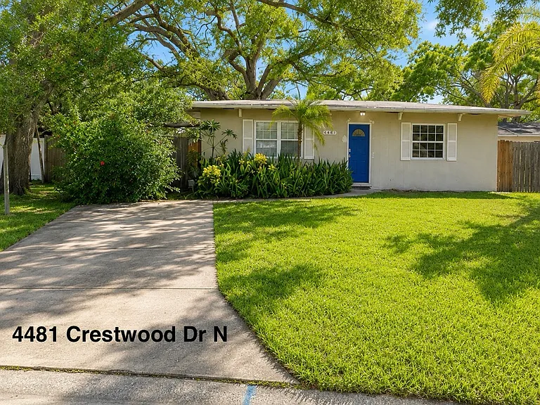 4481 Crestwood Dr N — Photo 2