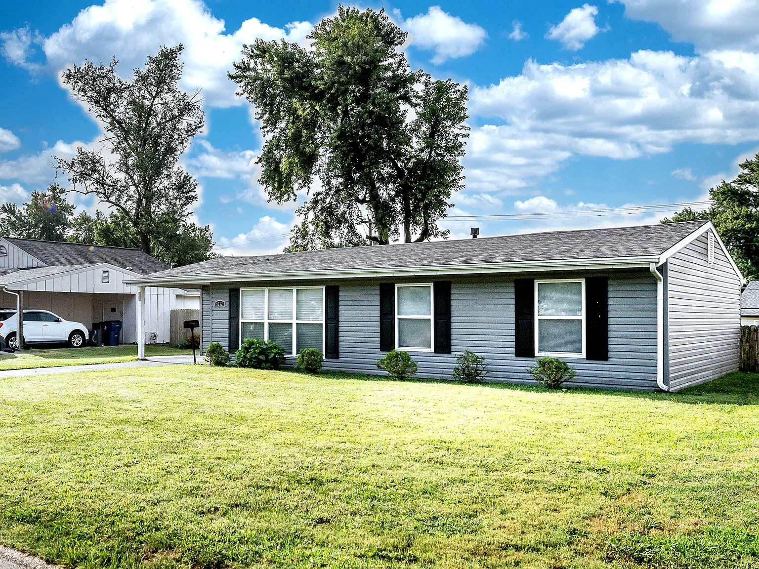 3 bed, 1008 sqft, $1,450 — Photo 3