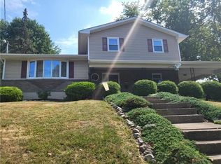 525 Saint John St, Catasauqua, PA 18032