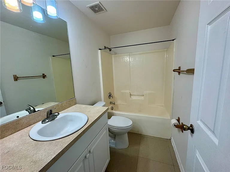 10743 Robinson St — Photo 8