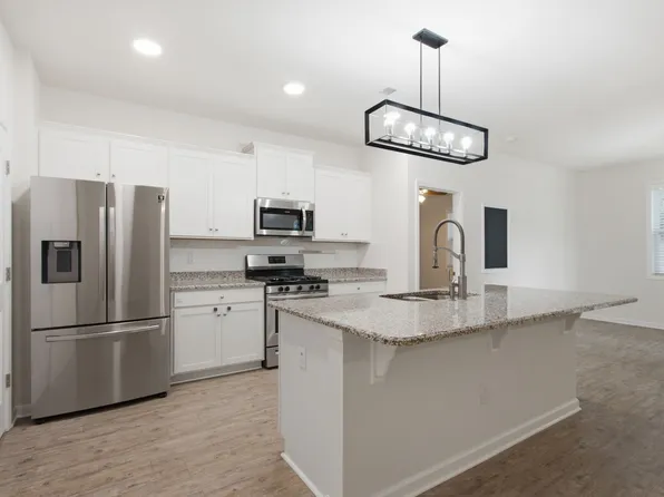 716 Prominence Rd, Columbia, TN 38401