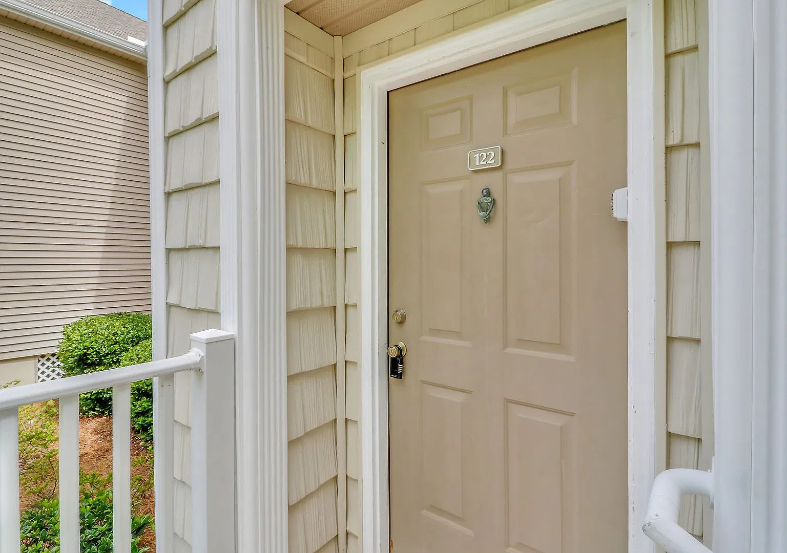 Stunning Top Floor 3 Bedroom Condo with Marsh Views in Gated Summerfield Community — Photo 4