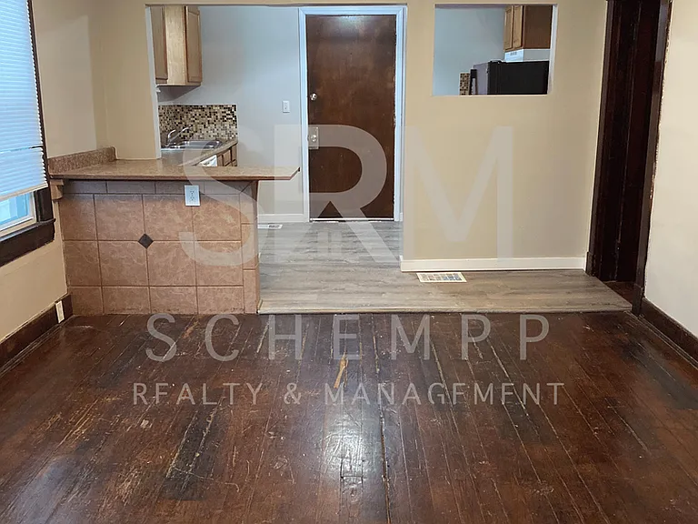 3232 W Muhammad Ali Blvd — Photo 4