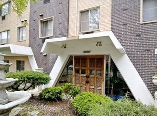 1060 W Hollywood Ave APT 201, Chicago, IL 60660