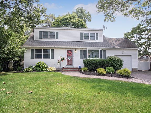 2nd image of 67 Willett Ave