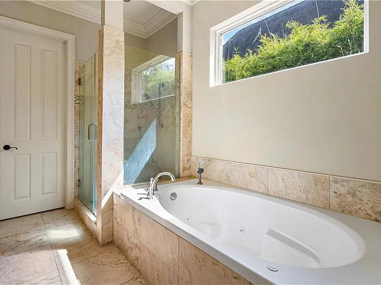 618 Millikens Bnd — Photo 16