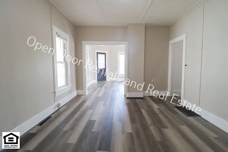 2 bed, 1.0 bath, 1278 sqft, $1,200 — Photo 4