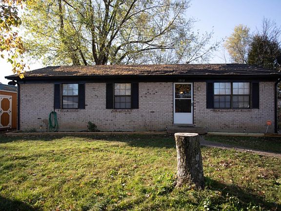 2nd image of 1012 Valley Farm Dr