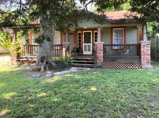 6363 Washington St, Groves, TX 77619