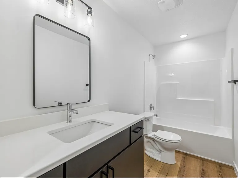 Castle Pine Dr — Photo 6