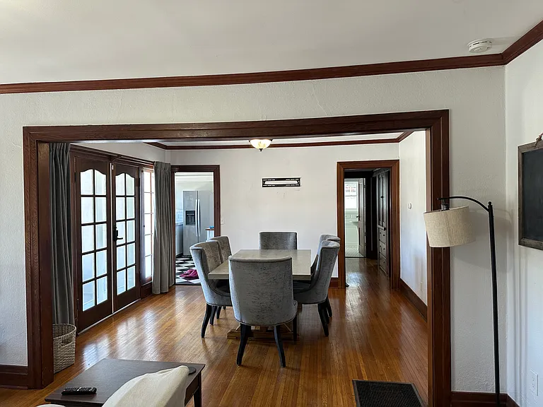 157 N Cambridge St — Photo 5