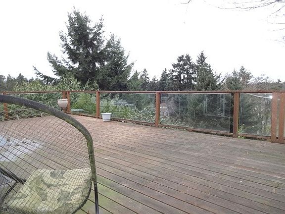 3rd image of 15816 47th Ave S