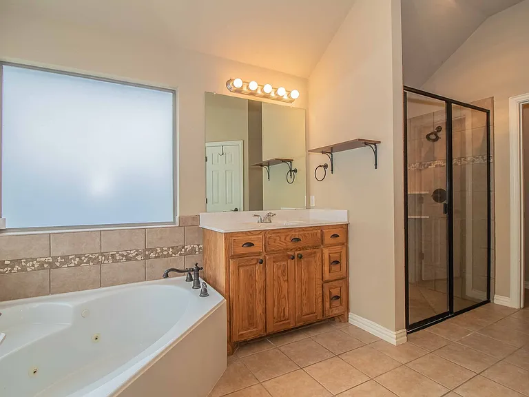 5957 Stacy Ln — Photo 16