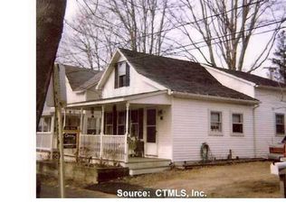 11 High St, Niantic, CT 06357