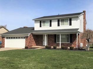 23325 Rochelle Dr, Macomb, MI 48042