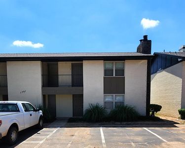 1701 E Lindsey St APT 1, Norman, OK, 73071