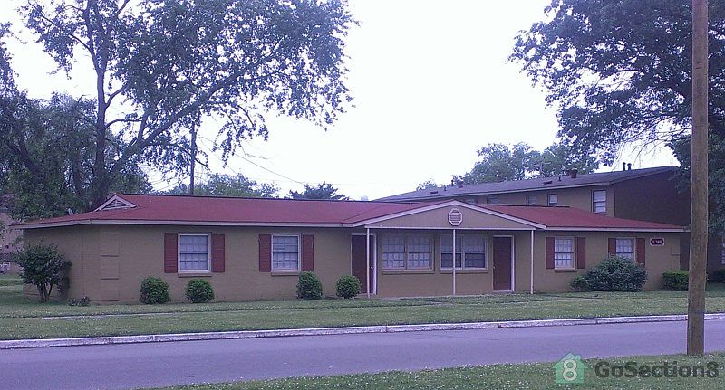 2nd image of 4400 Myrtlewood Dr NW