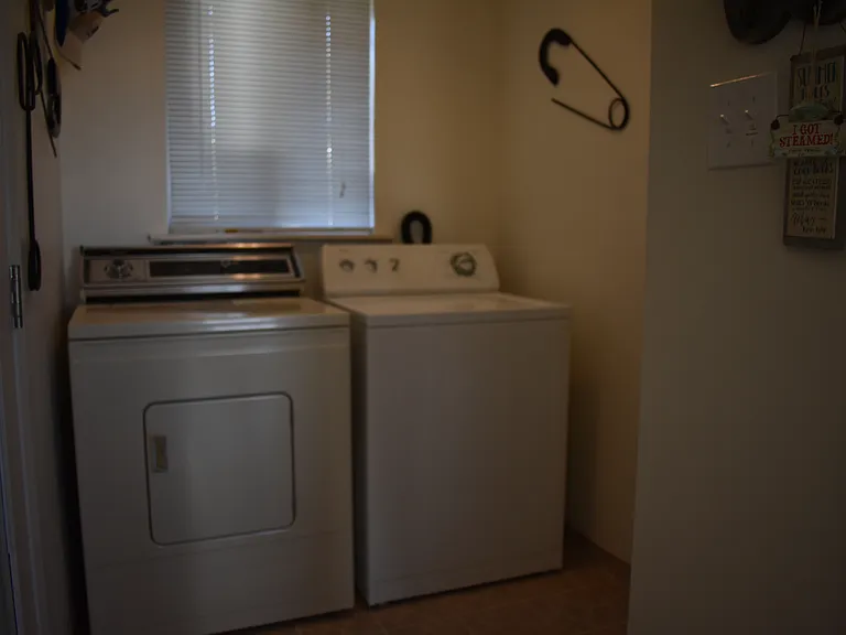 941 Wadsworth Ave — Photo 35