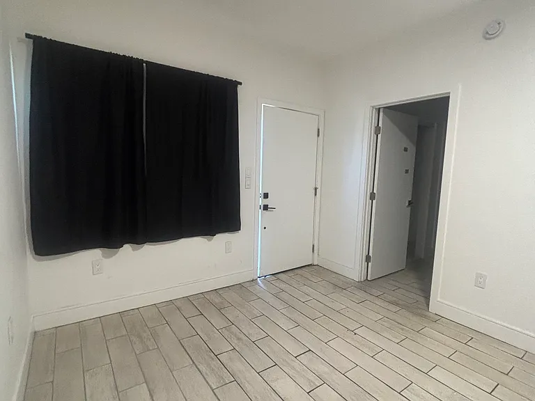 2176 W Venice Blvd #17 — Photo 2