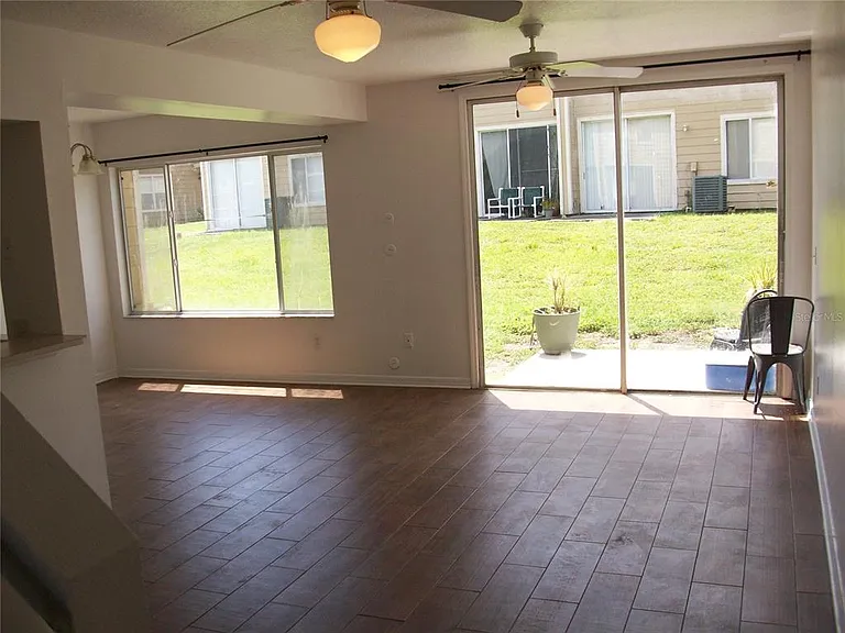 511 Coconut Palm Way — Photo 7