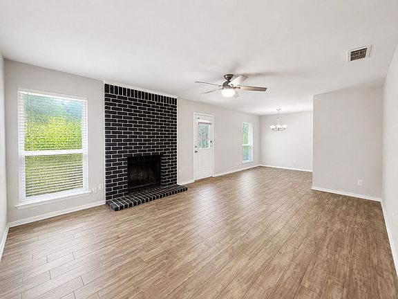 4th image of 7716-7718 Sable Ln #7716