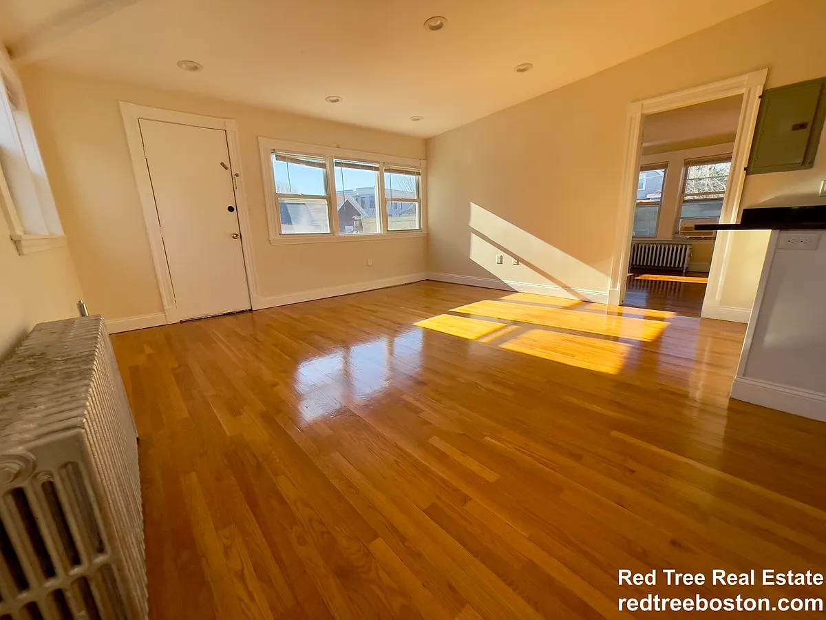 Building Photo - 2568 Massachusetts Ave #2