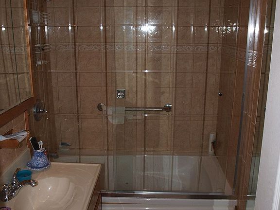 5th image of 55 S Bergen Pl APT 3K