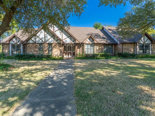 229 W Oaks Cir, Sulphur Springs, TX 75482