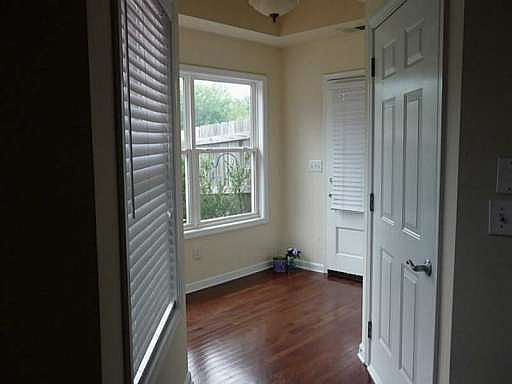 3rd image of 132 Countryside Ct
