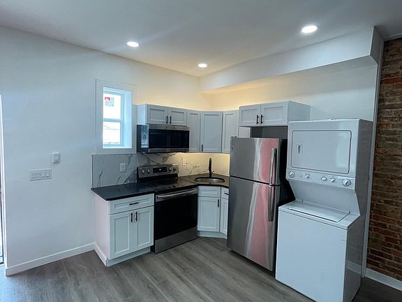 2nd image of 700 E Hilton St Floor 1