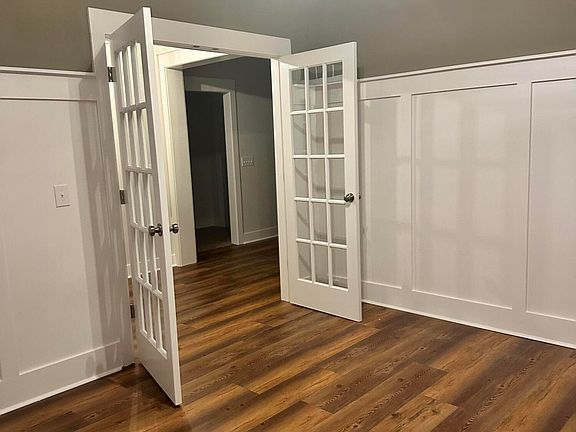 3rd image of 1304 Bellingham Drive