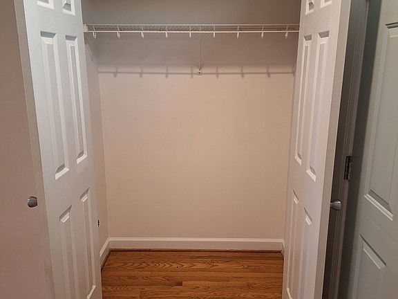 4th image of 4633 Malone Ct