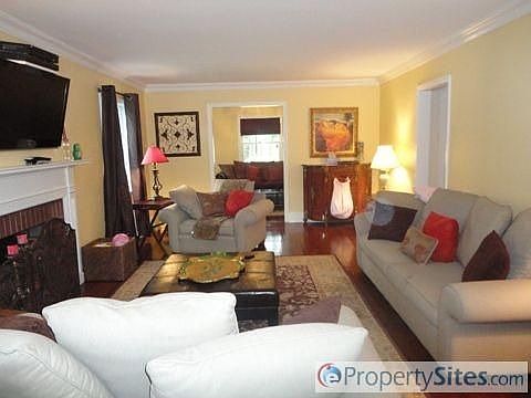 2nd image of 5 Donald St