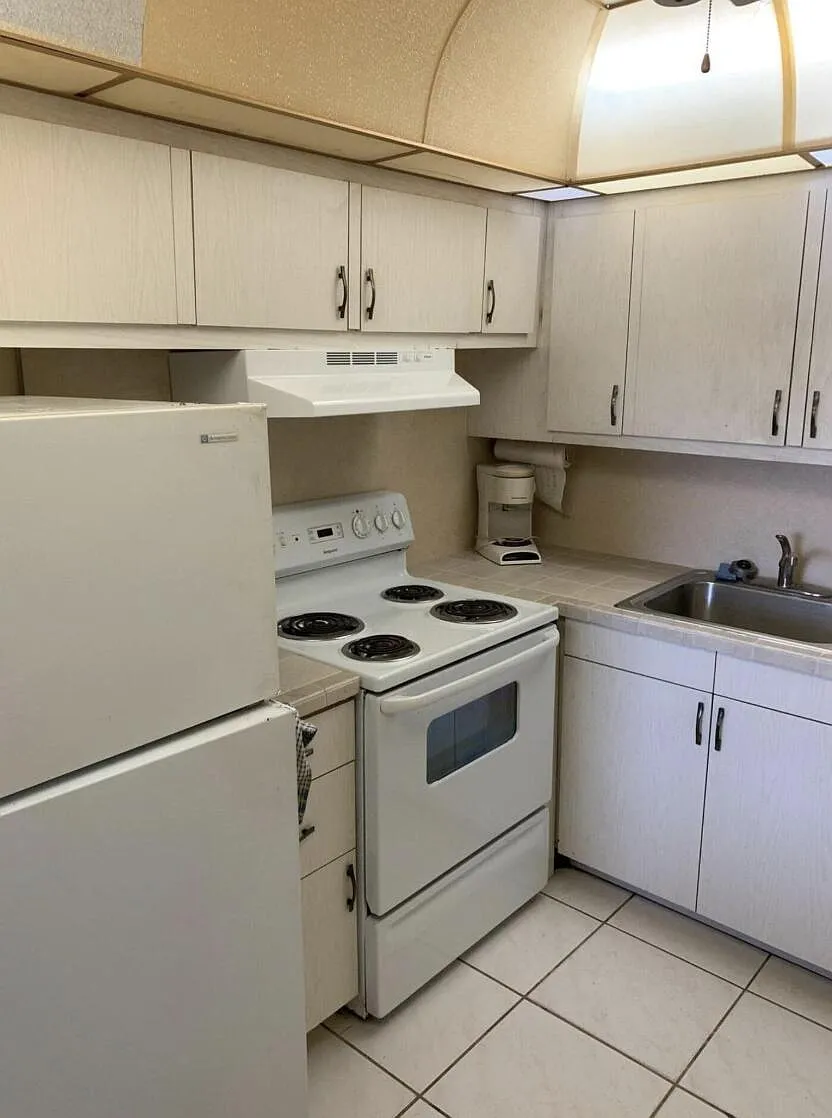 2 bed, 1.5 bath, 798 sqft, $1,400 — Photo 4