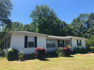 300 Robertson Cir, Booneville, MS 38829
