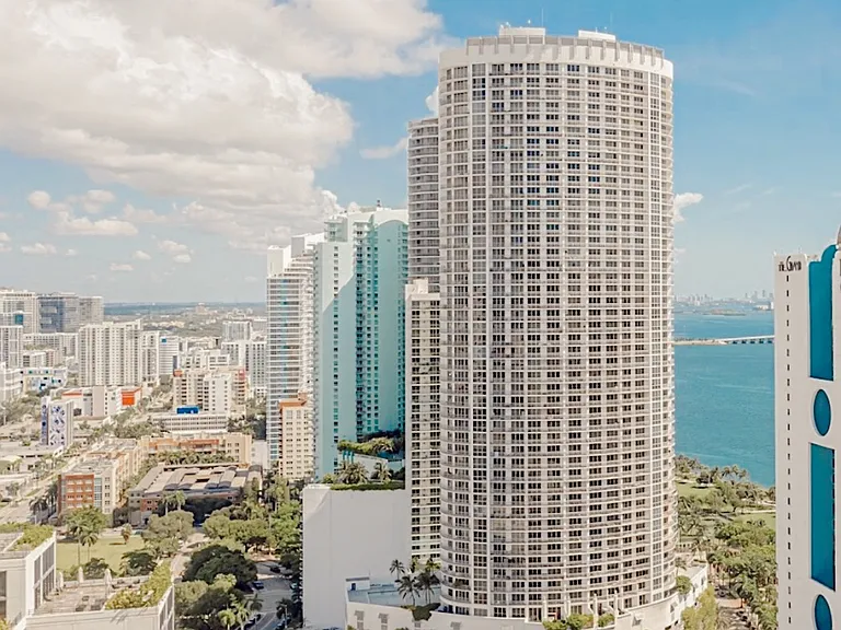 1750 N Bayshore Dr #2708 — Photo 17
