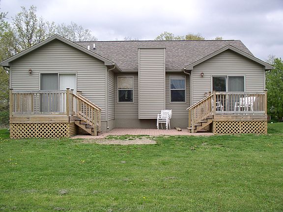 2nd image of 10835 Emerald Dr