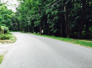 2723 Hickory St, Yorktown Heights, NY 10598